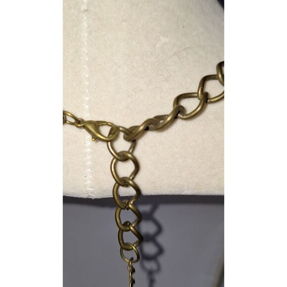 A Women's Bronzy Brass Steampunk Statement Necklace Ornate Quirky Chain - Picture 6 of 11